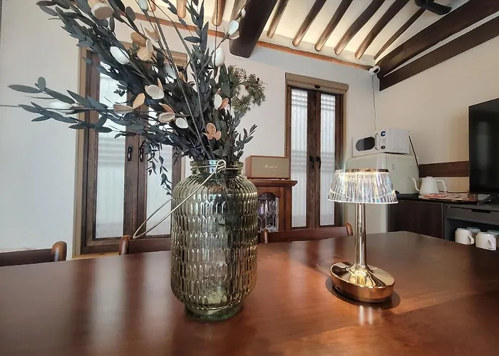 Stylish Hanok Ddp Ddm St Seoul